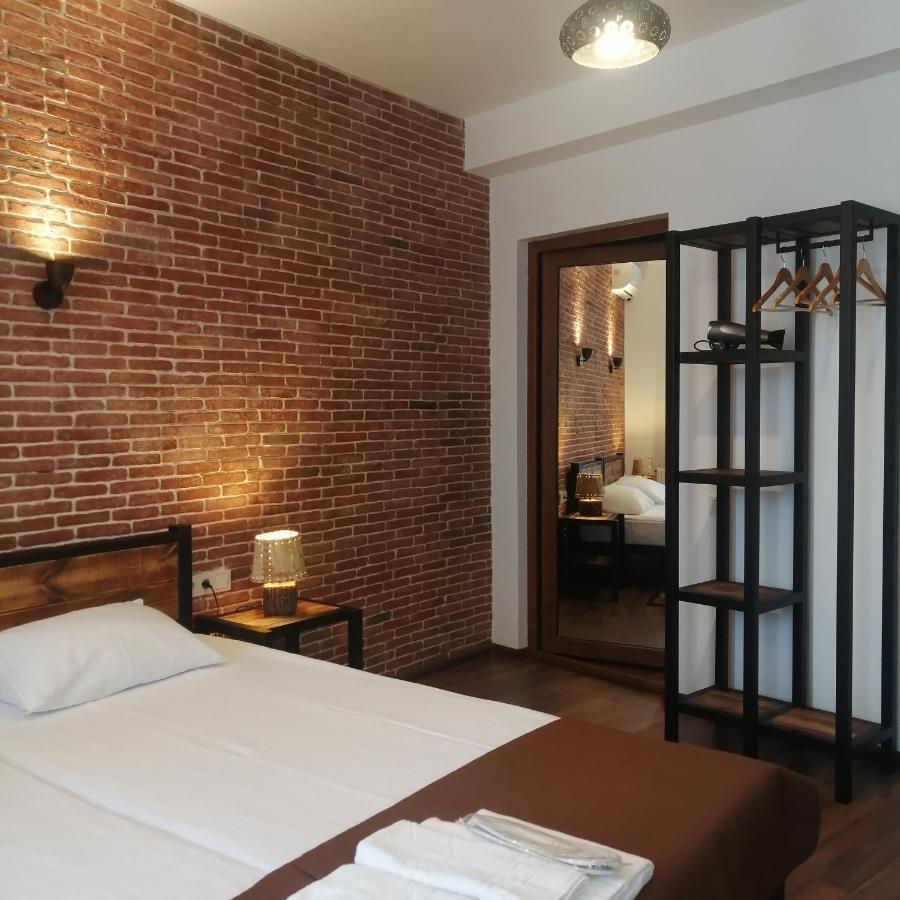 Winehouse Old Qvevri Apartments Tbilisi Ngoại thất bức ảnh